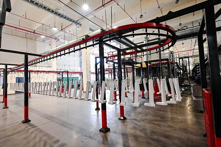 Pusat Pelapisan Bubuk